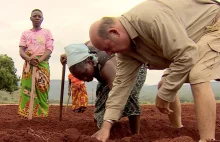 Zimbabwe to return land seized from foreign farmers