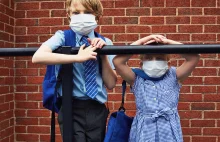 Pandemia koronawirusa - kto decyduje: naukowcy czy politycy?