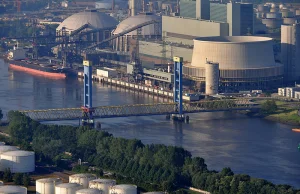 Vattenfall w 2015r wybudował i uruchomił nową elektrownię węglową w Hamburgu.