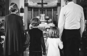 Sojusz Kościoła z neoliberalizmem przyczynił się do kryzysu rodziny