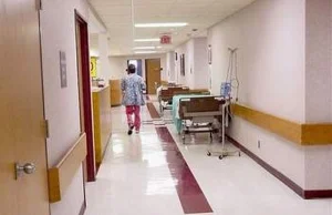 Pacjentka szpitala zmarzła, bo nie dostała koca