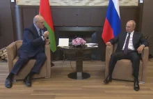 "Szeroki siad" Putina. Ekspertka mowy ciała ujawnia trik, który upokorzył...