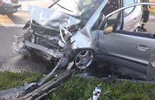 Wypadek w Koszalinie! Kierowca Mercedesa wydmuchał PONAD 3 PROMILE! [FOTO