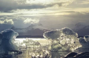 Naukowcy alarmują: Arktyka przestawia się na nowy klimat