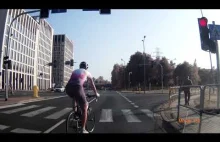 Skąd się biorą negatywne opinie o rowerzystach w obcisłych gaciach...
