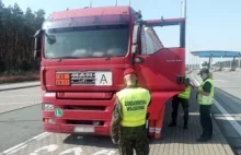 Trujące odpady z Niemiec do Polski przewożone kompletnie niesprawną ciężarówką
