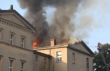 Pożar szkoły w Lublińcu. W akcji 20 zastępów strażaków