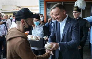 Internauci BEZLITOŚNI dla protestujących górników. "A buły od Dudy SMAKOWAŁY?"