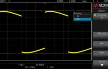 Kiedy używać sprzężenia AC, a kiedy DC w oscyloskopie?