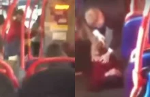 Nie założyła maseczki. 16-latka skopana w autobusie [VIDEO