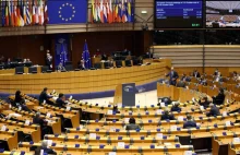 Zła wiadomość dla polskiego rządu. Parlament Europejski przyjął rezolucję...
