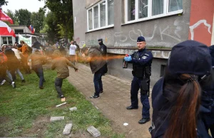 Marsze w całej Polsce. Policja użyła gazu! Doszło do starć