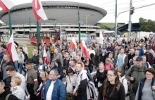 Protesty "antycovidowców" w wielu miastach w Polsce
