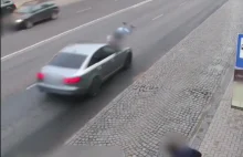 Olsztyn: Wbiegła wprost pod nadjeżdżający samochód [WIDEO]