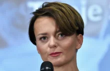 6 mln zł rozdała Jadwiga Emilewicz w ostatnim dniu urzędowania