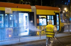 Motornicza brutalnie pobita, bo zwróciła uwagę na brak maseczek