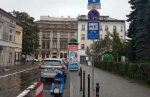 Kiss and Ride przed szpitalem w Krakowie. Przedstawiciele placówki zirytowani