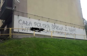 Katowice: Przeciwnicy maseczek zniszczyli blok w dzielnicy Dąbrówka Mała,...