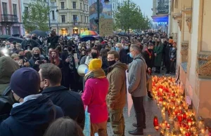 PROTEST! Łódź - znicze pod biurem PIS