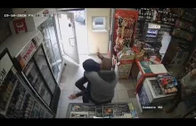 Napad z nożem na sklep w Ostródzie