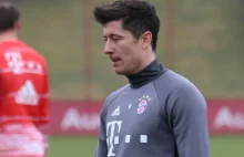 Robert Lewandowski z hat-trickiem przeciwko Eintrachtowi. Polak odjechał...