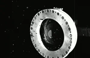 Sonda OSIRIS-REx pobrała za dużo materiału skalnego z Bennu