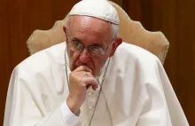Pełzające schizma w Kościele. Jak reaguje papież?