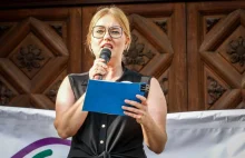 Europosłanka Magdalena Adamowicz odnosi się do zarzutów