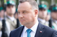 Andrzej Duda nie czyta co podpisuje i lajkuje xD