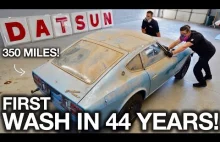Pierwsze mycie Datsun 280z po 44 latach z przebiegiem 350 mil.