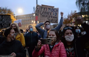 Są zarzuty za organizację strajku. Przed sądem ma stanąć pięć kobiet z Polic