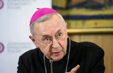 Abp. Gądecki: Niemalże każdy serial dla młodzieży na Netfliksie zawiera...