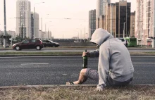 Holandia: Kompletnie pijany pieszy ewakuowany z autostrady trzy razy w...