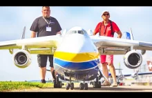 Latający model ANTONOVA AN-225.