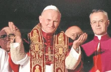 Raport Watykanu. Jan Paweł II wiedział o tym, że McCarrick jest pedofilem