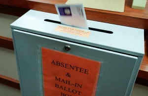 USA: pracownik poczty miał dostarczy dowodów na fałszerstwa wyborcze