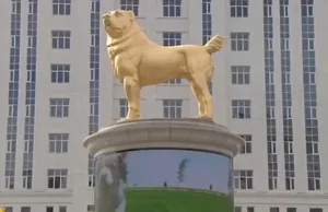Turkmenistan. Prezydent odsłonił złoty pomnik psa rasy ałabaj.