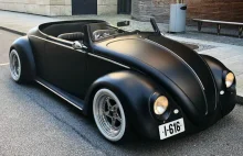 Facet zmienił VW Beetle Deluxe z 1961 roku w czarnego matowego roadstera
