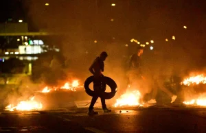 Szwecja ubogacona. Gangi atakują policjantów granatami