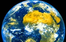 Asteroida Apophis zmienia tor i może uderzyć w Ziemię