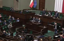 Kaczyński: "Zdejmijcie te błyskawice esesmańskie" | "Macie krew na rękach"