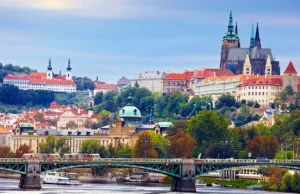 Czechy: Posłowie zagłosowali za zamrożeniem płac polityków