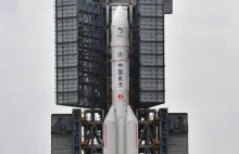 Historyczna chińska misji księżycowej - Rakieta Długi Marsz 5 gotowa do startu