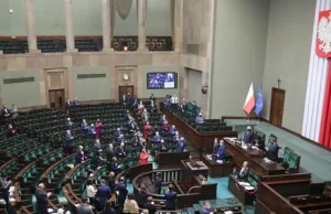 Ustawa covidowa wciąż nieopublikowana. "Zostało wydane polecenie służbowe"