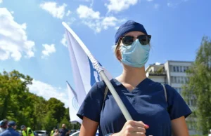 Szykuje się strajk pielęgniarek i ratowników medycznych