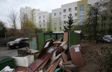 Prokuratura zaskarżyła uchwałę Rady Warszawy w sprawie opłat za śmieci