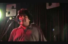 Maradona canta Marado la mano de dios (by Kusturica)