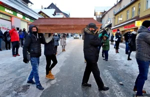 Pogrzeb branży turystycznej