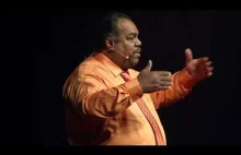 TEDx - Daryl Davis który uczestniczył w wiecach KKK