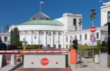 Sejm będzie miał bramę. Ujawniono kwotę budowy